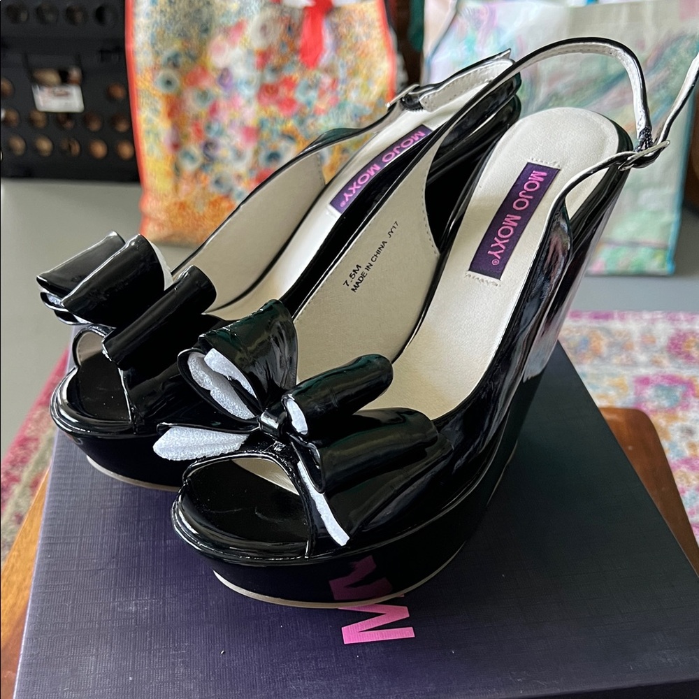 MOJO MOXY Skeeter, 7.5, Patent Leather